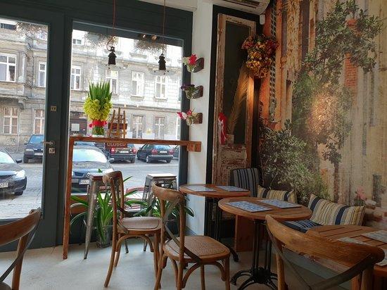 Skrytka Vintage Cafe Bar